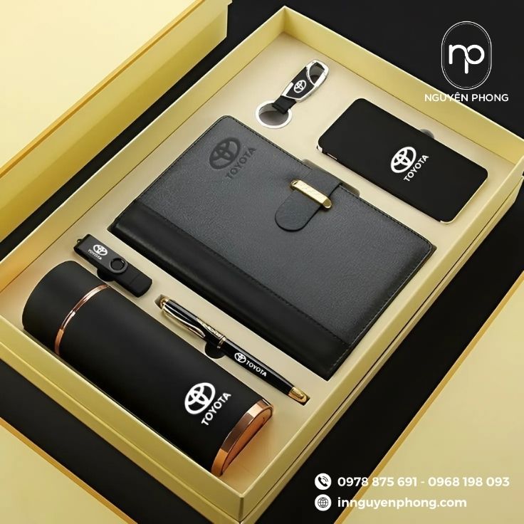 Hộp quà tặng doanh nghiệp tiêu chuẩn